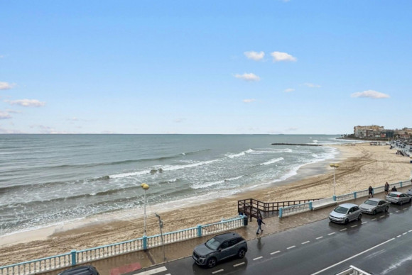 Apartment  - Resale - Torrevieja - Playa de los Locos