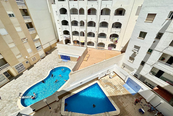 Apartment  - Resale - Torrevieja - Playa de los locos