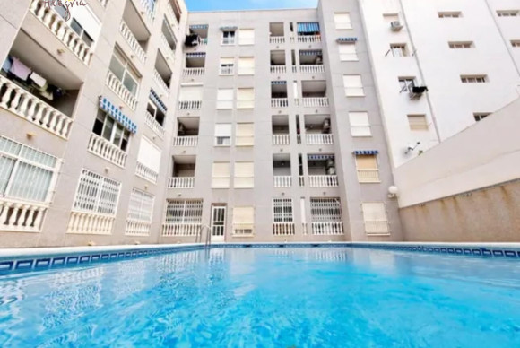 Apartment  - Resale - Torrevieja - Playa de los locos