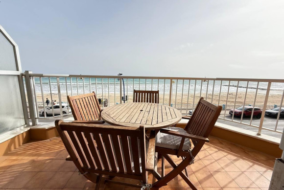 Apartment  - Resale - Torrevieja - Playa de los locos