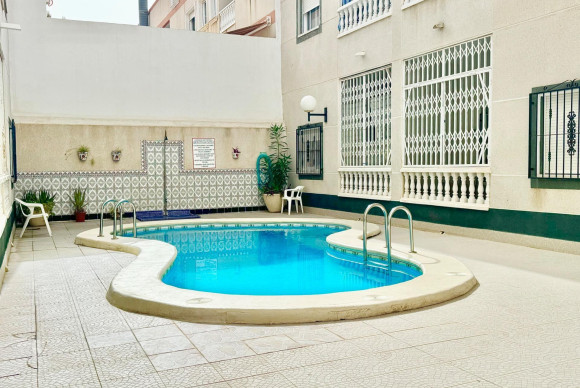 Apartment  - Resale - Torrevieja - Playa de los locos