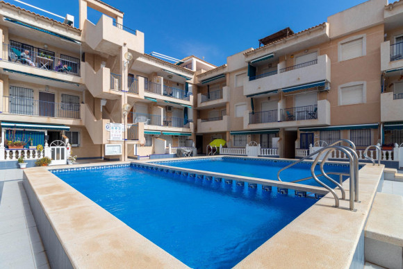 Apartment  - Resale - Torrevieja - Playa de los Naufragos