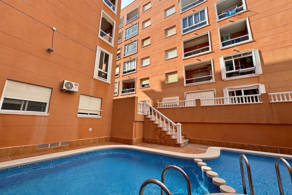 Apartment  - Resale - Torrevieja - Playa del cura