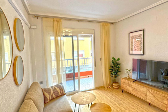 Apartment  - Resale - Torrevieja - Playa del Cura