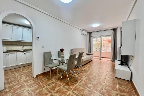 Apartment  - Resale - Torrevieja - Playa del cura