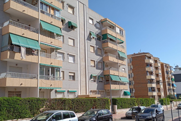 Apartment  - Resale - Torrevieja - Punta prima