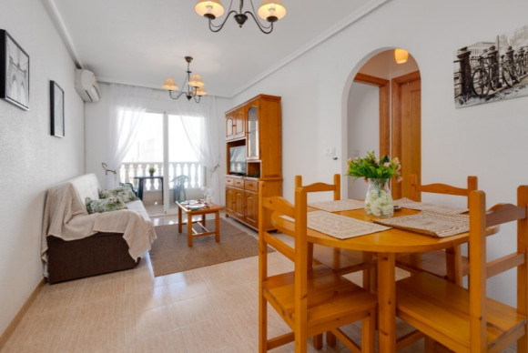 Apartment  - Resale - Torrevieja - Torrevieja Centro