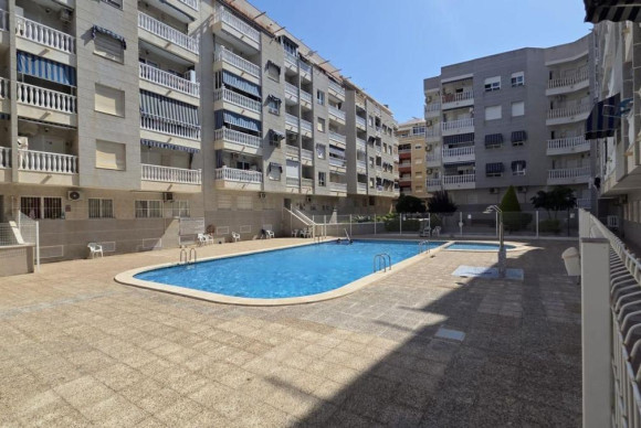 Apartment  - Resale - Torrevieja - torrevieja