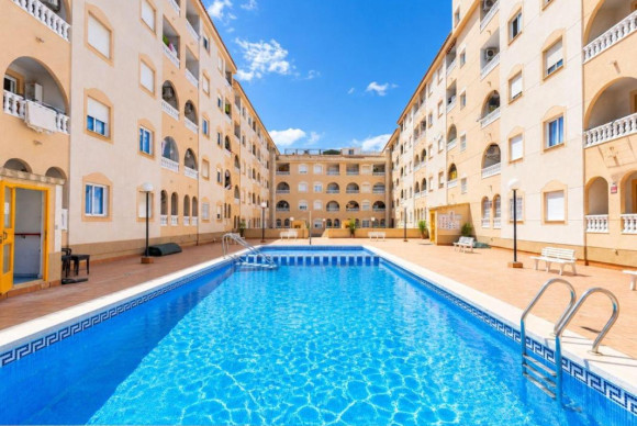 Apartment  - Resale - Torrevieja - torrevieja