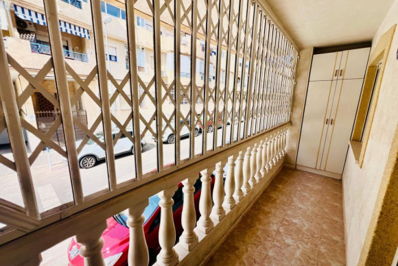 Apartment  - Resale - Torrevieja - torrevieja