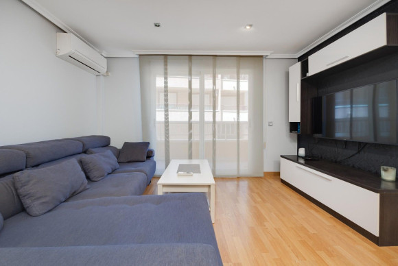 Apartment  - Resale - Torrevieja - Torrevieja