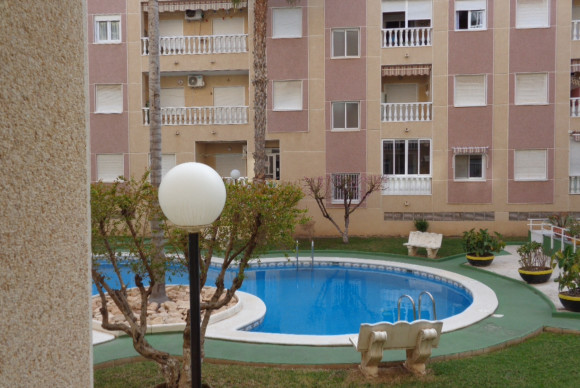 Apartment  - Resale - Torrevieja - Torrevieja