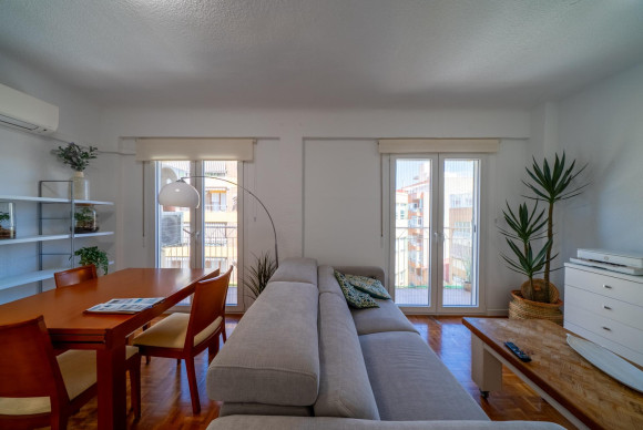 Appartement  - Herverkoop - Alicante - Centro