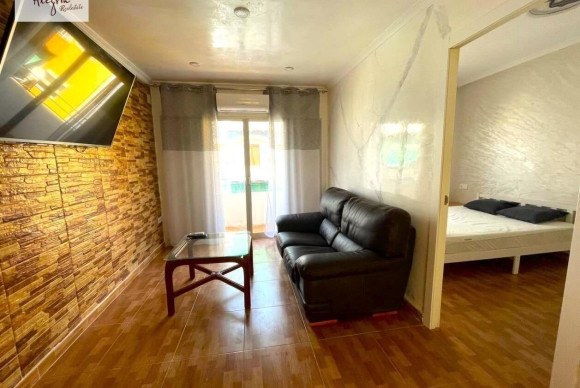 Appartement  - Herverkoop - Alicante - Ciudad de Asís