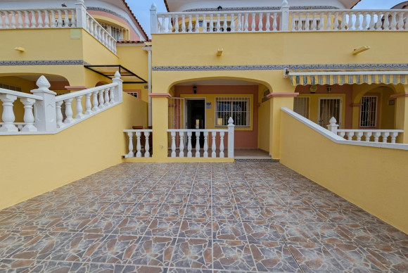 Appartement - Herverkoop - Orihuela - Calle Aneto, 03189