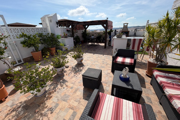 Appartement  - Herverkoop - Orihuela Costa - Entre Naranjos Vistabella