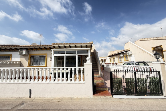 Appartement - Herverkoop - Orihuela Costa - La Zenia