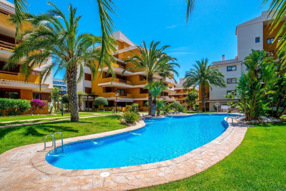 Appartement  - Herverkoop - Orihuela Costa - Punta Prima