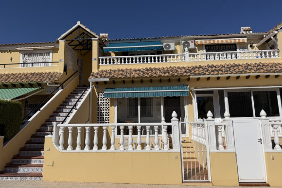 Appartement  - Herverkoop - Orihuela Costa - Villamartin