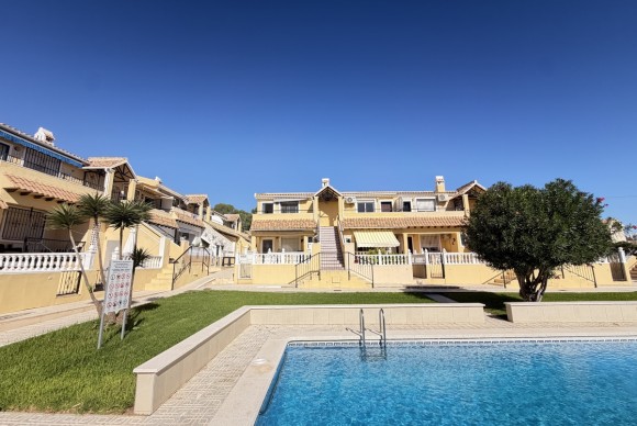 Appartement  - Herverkoop - Orihuela Costa - Villamartin