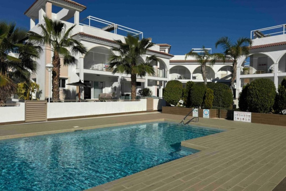Appartement  - Herverkoop - Rojales - Rojales