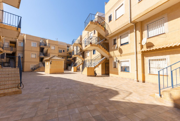 Appartement - Herverkoop - Torrevieja - Centro
