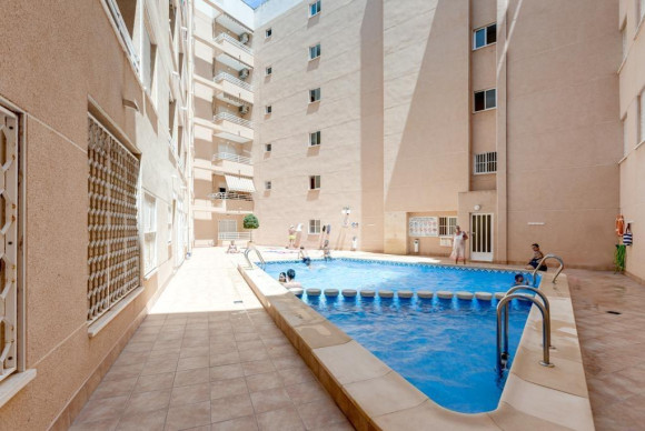 Appartement  - Herverkoop - Torrevieja - Centro
