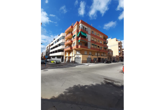 Appartement  - Herverkoop - Torrevieja - JJTIT-28773