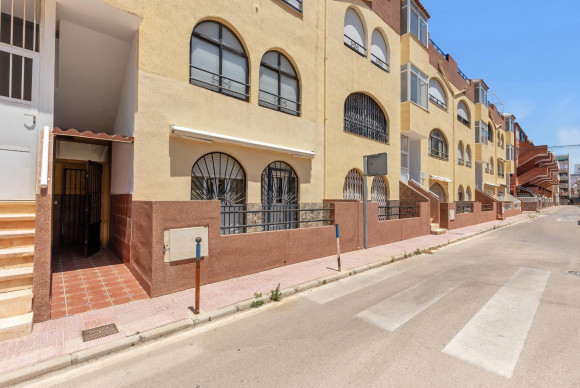 Appartement  - Herverkoop - Torrevieja - La Mata pueblo