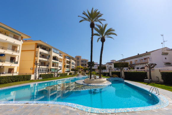 Appartement  - Herverkoop - Torrevieja - La Mata