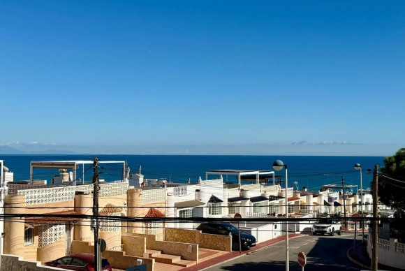 Appartement  - Herverkoop - Torrevieja - La Mata