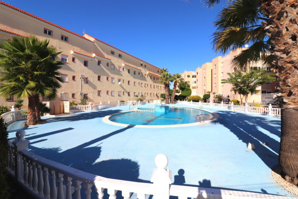 Appartement  - Herverkoop - Torrevieja - San Luis