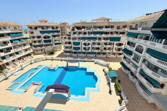 Appartement  - Herverkoop - Torrevieja - Torre La Mata