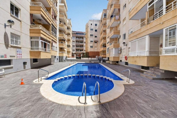 Appartement  - Herverkoop - Torrevieja - torrevieja