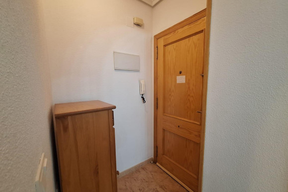 Appartement - Location à long terme - Torrevieja - Centro