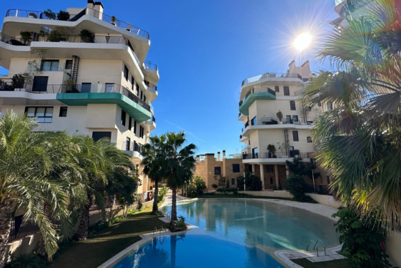 Bungalow - Alquiler a largo plazo - Villajoyosa - Playas Del Torres