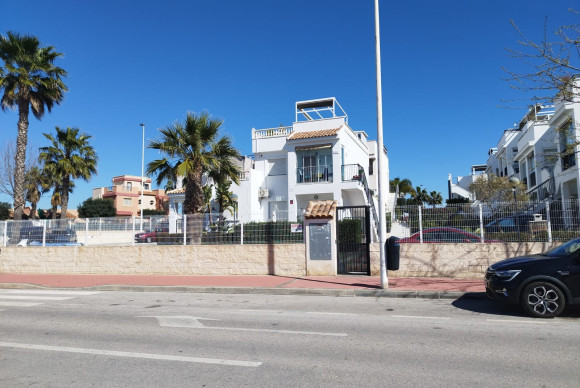 Bungalow - Resale - Torrevieja - Aguas Nuevas