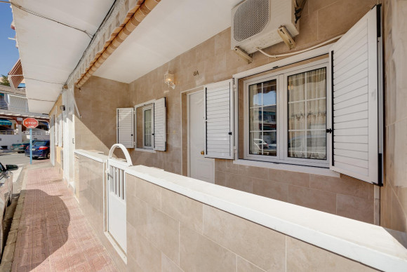 Bungalow - Resale - Torrevieja - Playa de La Acequion