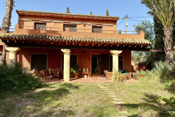 Casa con terreno - Resale - Agost - Partida Sol del Camp