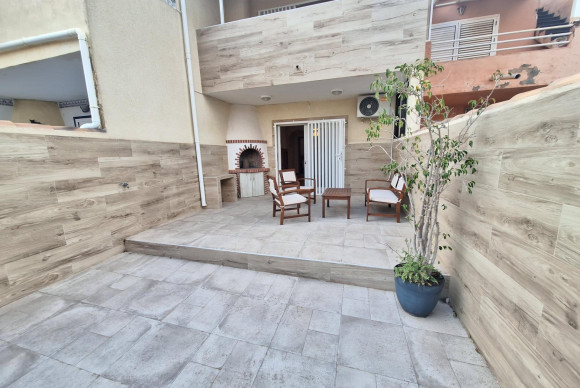 Casa Tipo Dúplex - Alquiler a largo plazo - Torrevieja - Aguas Nuevas