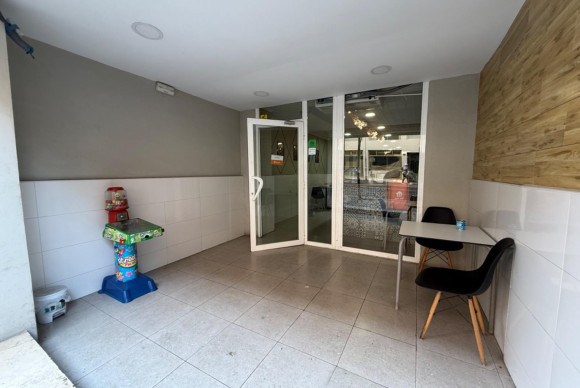 Commercial Unit - Location à long terme - Alicante - Altozano