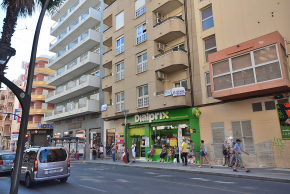 Commercial Unit - Resale - Torrevieja - Centro