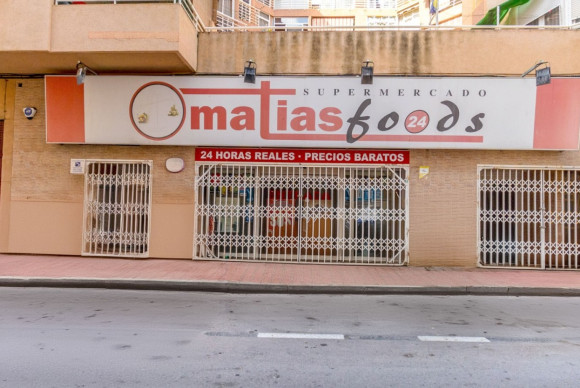 Commercial Unit - Resale - Torrevieja - Torrevieja