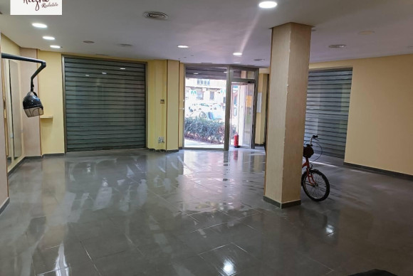 Commercial Unit - Revente - Burjassot - UNIVERSIDADES