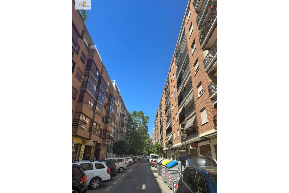 Commercial Unit - Revente - Valencia - Patraix