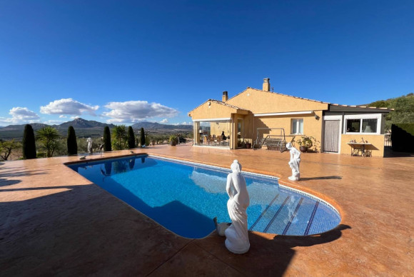 Country House - Revente - SAX - SAX