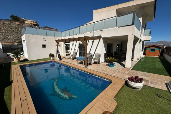 Detached House / Villa - Resale - Cox - JJPSQ-77122