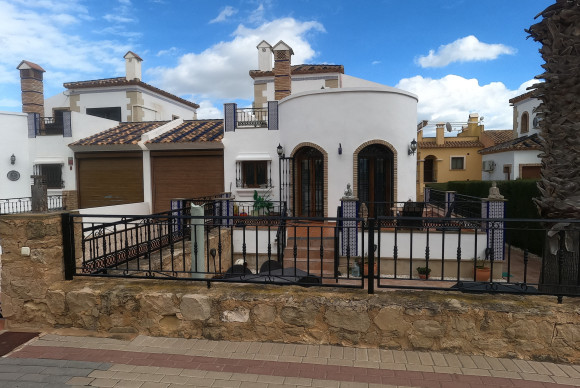 Detached Villa - Resale - Algorfa - La Finca Golf Resort