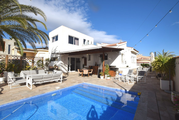 Detached Villa - Resale - Ciudad Quesada - JJVIA-72099