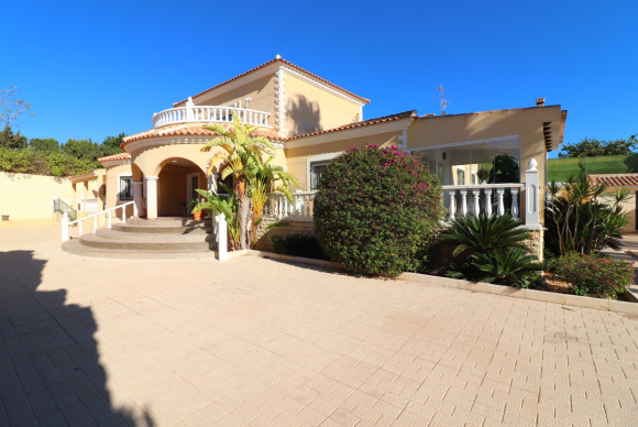 Detached Villa - Resale - La Marina - La Escuera